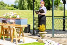 how to become a funeral celebrant uk